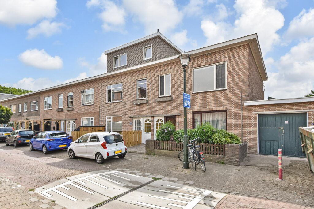 Van der Gaagstraat 8, 'S-GRAVENHAGE
